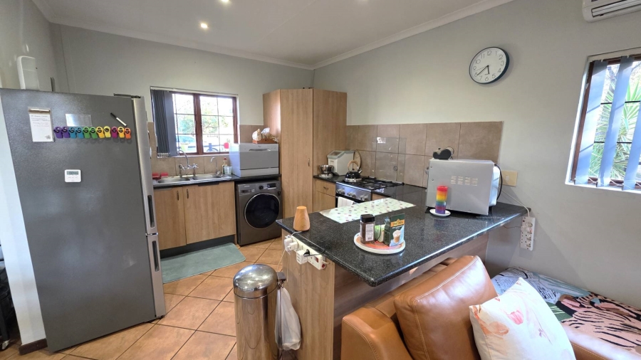 2 Bedroom Property for Sale in The Coves North West